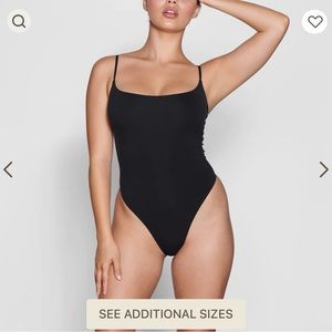 SKIMS Fits Everybody Cami Bodysuit size xs!!